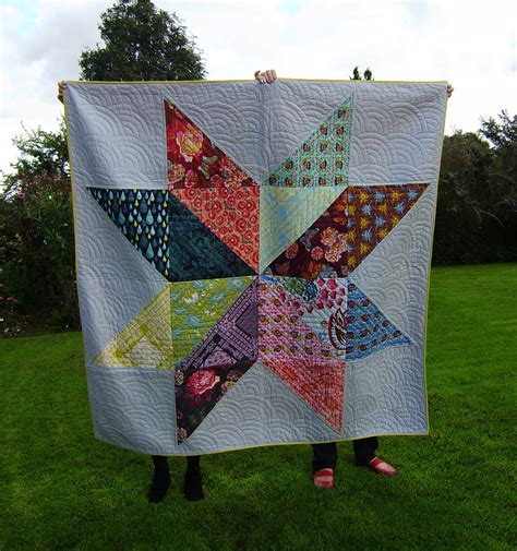 Non-Euclidean Quilting: Giant Star Quilt