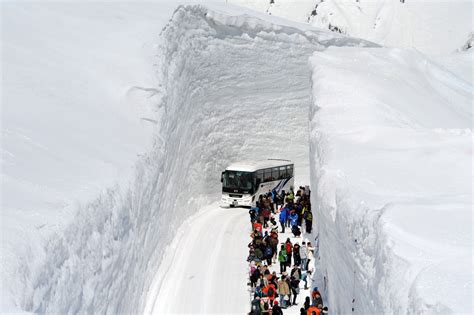 2019立山黒部アルペンルート、白力の雪壁“雪の大谷”を抜けて4月15日全線開通！雪と星が奏でる、春の立山絶景ハーモニーへ｜立山黒部貫光