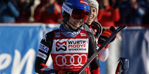 Val Zimski Porti Mikaela Shiffrin E Ob Vrnitvi Razred Zase