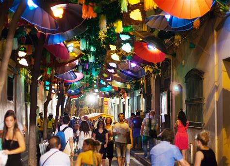 Fiestas De Gr Cia Las Calles Decoradas Y Sus Tem Ticas