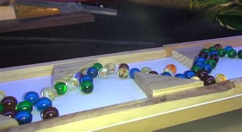 Marble run machine with 11,000 marbles / Boing Boing