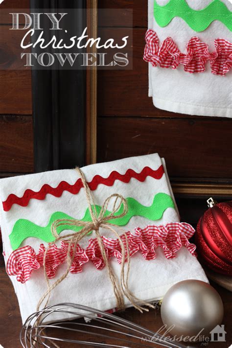 DIY Christmas Kitchen Towels