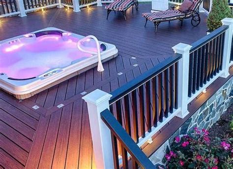 10 Hot Tub Deck Ideas For Inspiration [2024]