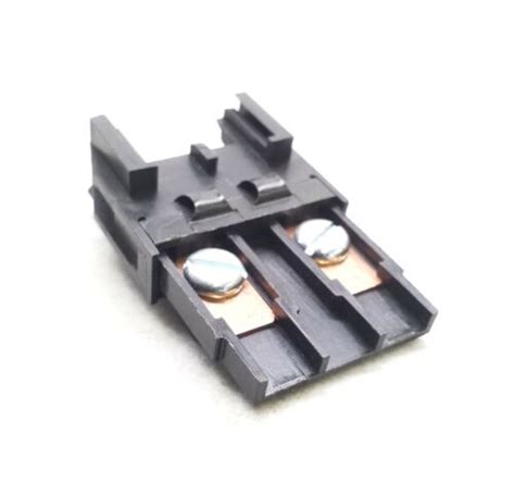 01520001 Littelfuse MAB1 Maxi Blade Fuse Holder Black 60A Qty 1