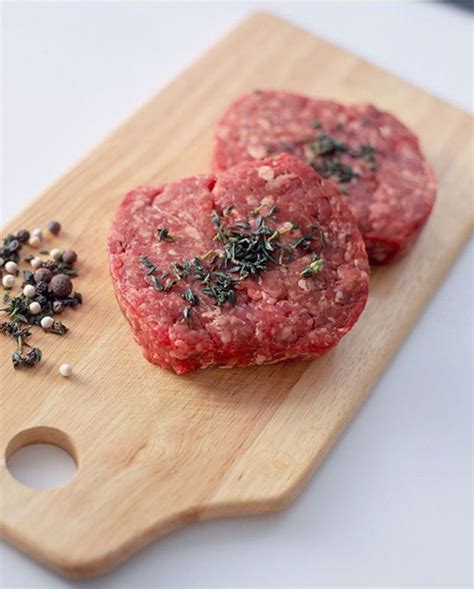 Steak haché à la crème pour 4 personnes Recettes Elle à Table