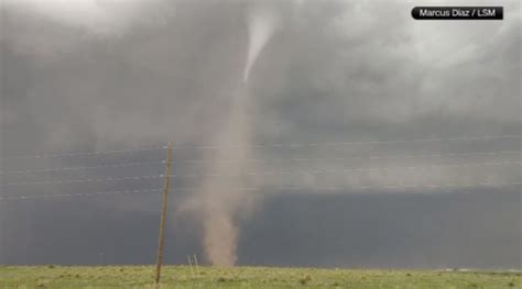 Tornado Devastates Texas Panhandle Town Killing 3 And Injuring Dozens Wsvn 7news Miami News