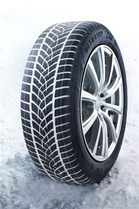 Goodyear Ultragrip Performance Suv Gen Na Ele Testu Pneumat K Foto