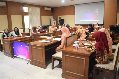 Rapat Kerja Dharma Wanita Persatuan Dwp Dishanpan Prov Jateng Dinas