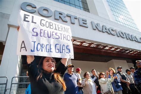 Ecuador Conforma El Equipo De Defensa Que Litigará Contra México En La