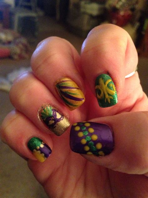 Mardi Gras Nails Mardi Gras Nails Feather Nails Nail Polish Colors