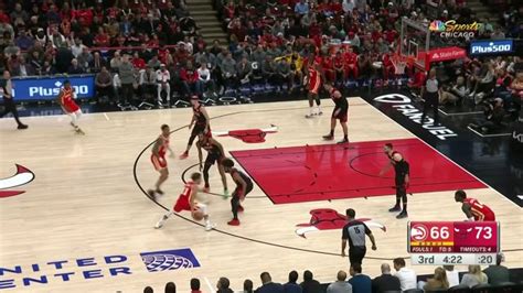 【nba录像回放】公牛vs老鹰第3节 特雷杨妙传连线本布里飞身暴扣 球迷屋