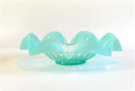 Vintage Jefferson Glass Green Opalescent Glass Bowl With Large Crimped