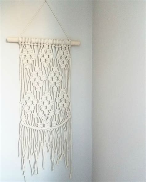 Mango & Tomato: Weekend Inspiration: Macrame Wall Hanging