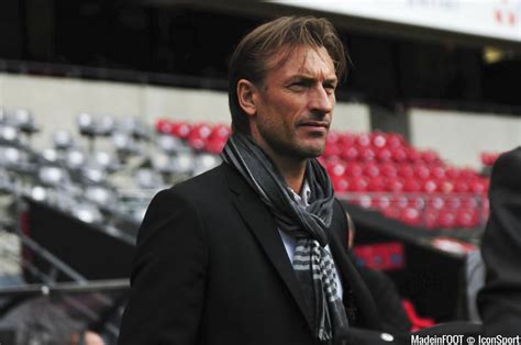 Equipe De France F Les Derniers Détails De Larrivée Dhervé Renard