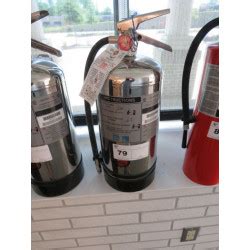 Lot 78 - GREASE FIRE EXTINGUISHER | Vision Equipment