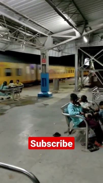 Rajendra Nagar Patna Tejas Rajdhani Express Skipping Barthana Railway Station Indianrailways