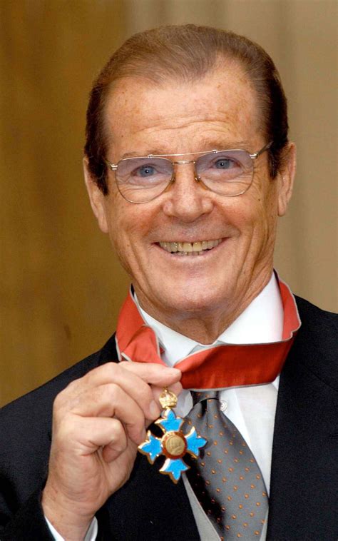 Roger Moore | James Bond Wiki | Fandom