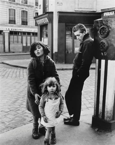 Robert Doisneau 1957 Robert Doisneau Street Photographers Black And