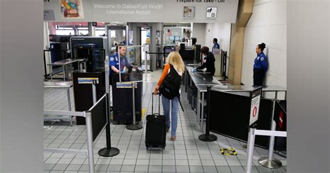 New Tsa Tech Lets Passengers Skip Boarding Passes At Some Dfw Airport