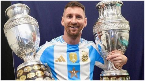 Lionel Messi Koleksi Trofi Juara La Pulga Resmi Jadi Pesepak Bola