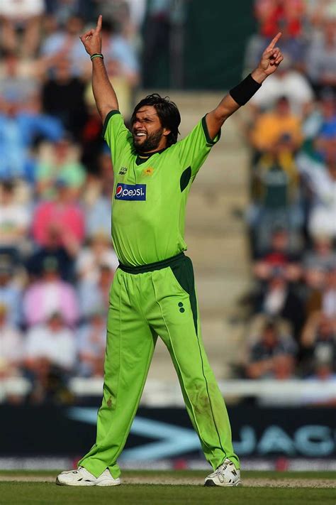 Pakistani Cricket Players Biography Wallpapers Shahid Afridi