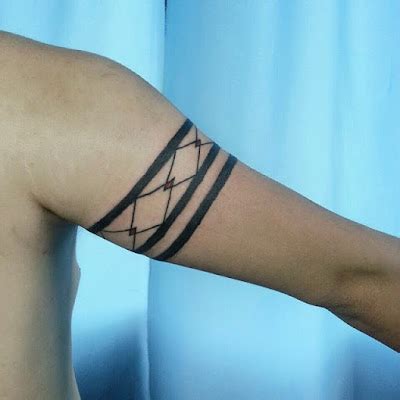 50 Tatuajes De Brazaletes Estilos Y Significado Belagoria La Web