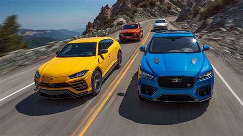 Descubrir Imagen Lamborghini Urus Vs Trackhawk Abzlocal Mx