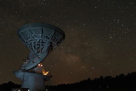 Night Sky Over the 140-foot Telescope – National Radio Astronomy ...