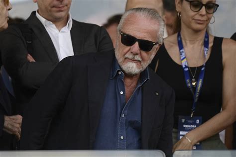 Diritti Tv De Laurentiis Infuriato Il Calcio Italiano Morir