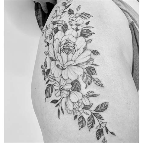 Floral Tattoos | Domestika