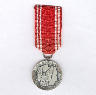 Medal Medaille Orders Decorations And Medals Of The World For Sale