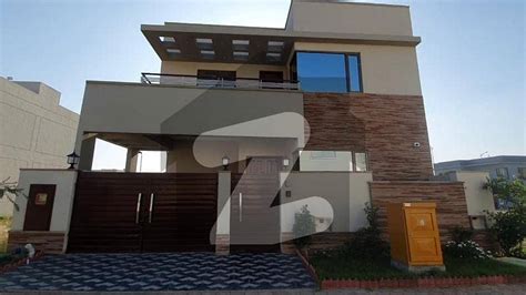 Ready To Move 272sq Yd 4Bed DDL Luxury Villa FOR SALE Only 3km From