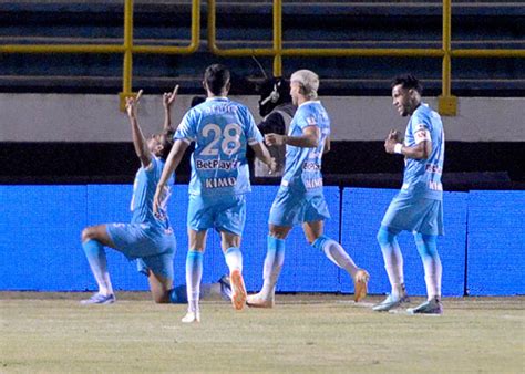 Sigue La Protesta De Jaguares Por El Aplazamiento Del Partido Vs