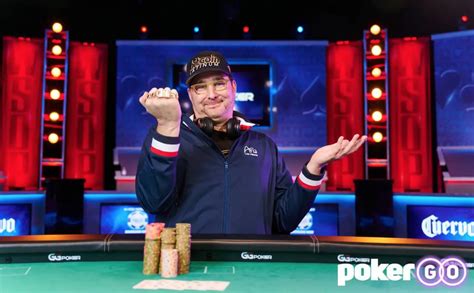 How Many WSOP Bracelets Will Phil Hellmuth Win in His Lifetime ...