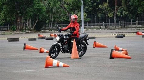 Cara Belajar Naik Motor Agar Cepat Bisa Ini Tipsnya