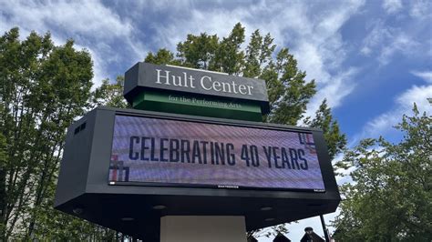 Hult Center celebrates 40th anniversary