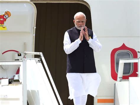 Pak Decides To Let Pm Modis Plane Fly Over Its Airspace To Bishkek