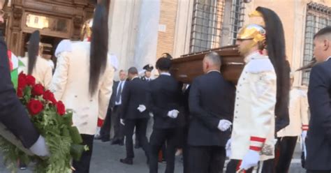 Video Funerali Di Giorgio Napolitano Larrivo Del Feretro A Palazzo