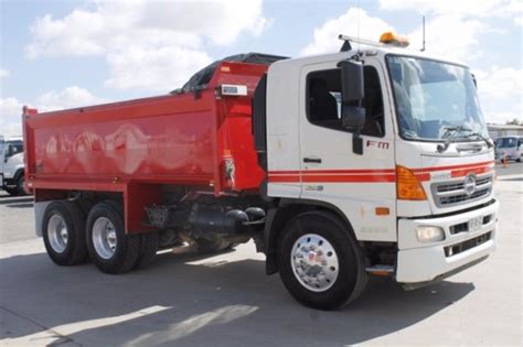 2013 HINO FM 2628 500 SERIES STEEL TIPPER LOW KM S FM JTFD4078310