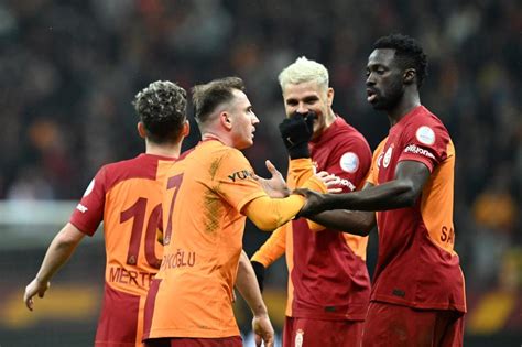 Galatasarayl Y Ld Zlara Dev Teklif Sporx Galeri