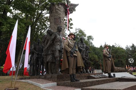 W Mielcu odsłonięto największy w Polsce pomnik Żołnierzy Wyklętych