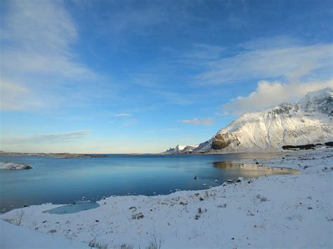 - Un Mundo Interminable