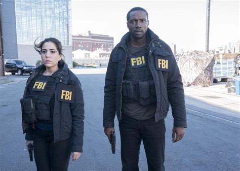 Blindspot Foto Audrey Esparza Rob Brown 296 No 530 Adorocinema