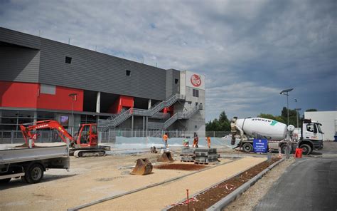 Dordogne Écoles équipements sportifs voirie tour dhorizon des