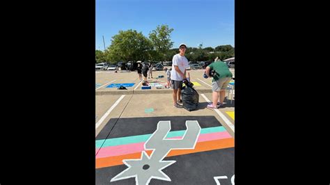 Go Spurs Go | Student at North Texas high school decorates parking ...