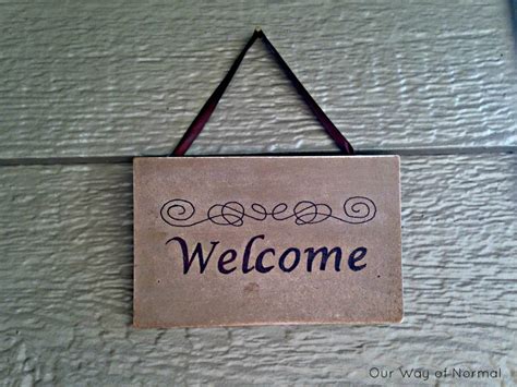 Cute DIY Welcome Signs for Your Home