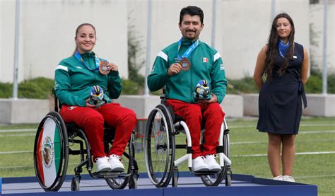 Karen Rocha Y Samuel Molina Disparan Flechas De Bronce En Santiago 2023