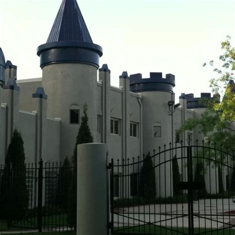 Castle at Canadian lakes mi