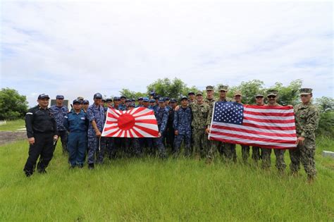 Dvids News U S Navy Jmsdf Eod Strengthen Relationship During Mine