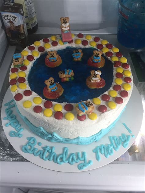 Pool birthday cake | Pool birthday cakes, Cake, Birthday cake